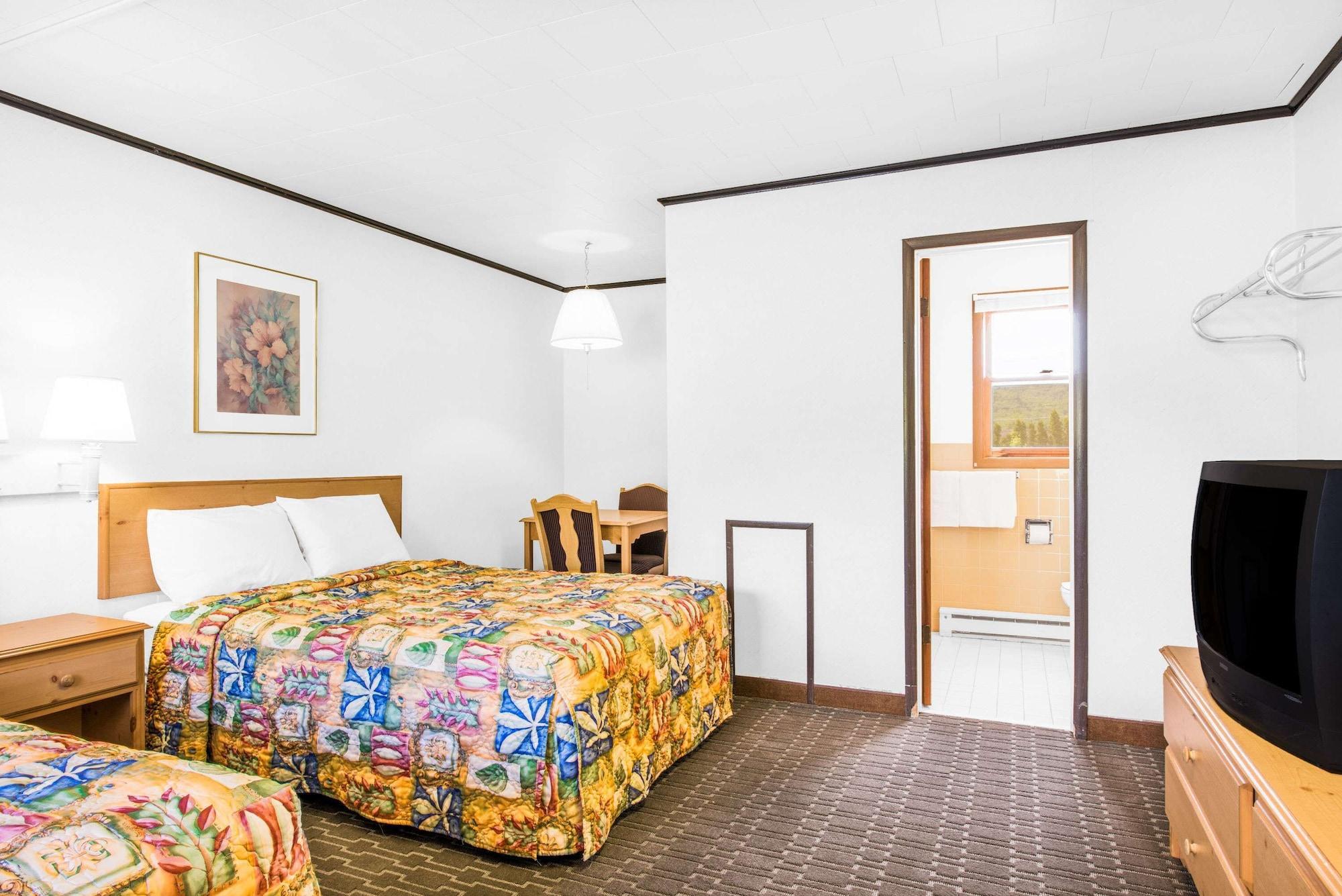 Knights Pine Grove Motel