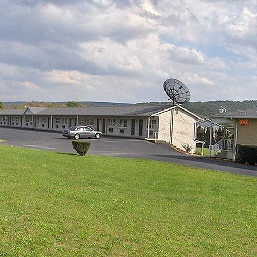 Knights Pine Grove Motel