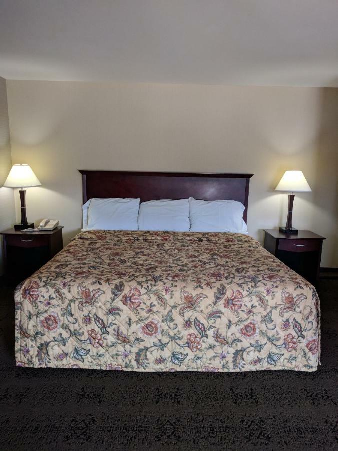 Knights Pine Grove Motel